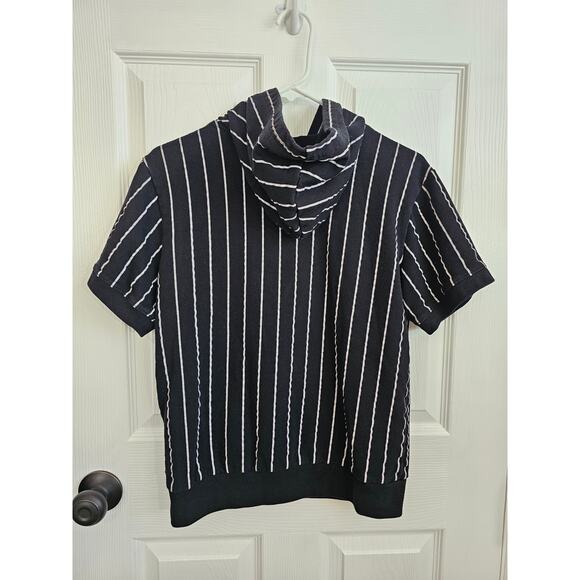 NBA Chicago Bulls Short Sleeve Hoodie Black White Pin Stripe Size Small - Picture 2 of 4